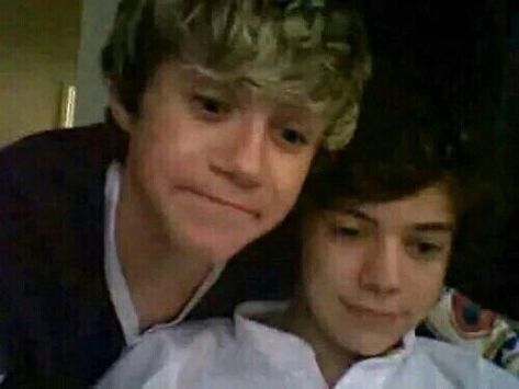 #onedirection #unseen #rare #niallhoran #harrystyles #narry Larry Stylinson, One Direction, Snapchat, The Story, Books Wattpad, Wattpad, Books