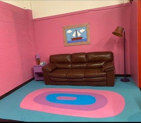 Dreamcore Living Room, Liminal Living Room, Liminal Space Living Room, Dreamcore Room, Simpsons Living Room, Strangely Familiar, Nostalgia 2000s, Welcome To My House, Liminal Space