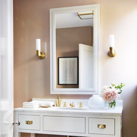 Farrow & Ball's Setting Plaster Paint Color Is Perfect for a Bath | Architectural Digest Bathroom Mirror Frame Tile, Bathroom Painting Ideas, Setting Plaster, Bathroom Painting, Decorative Bathroom Mirrors, Bathroom Mirrors Diy, Large Bathroom Mirrors, Bathroom Picture Frames, Plaster Paint