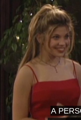 90s Red Carpet Hairstyles, Topanga Lawrence Hair Half Up Half Down, 90s Hairstyles Half Up Half Down, 80s Half Up Half Down Hair, 90s Half Up Half Down, 90s Half Up Half Down Hair, Topanga Outfits, Half Up Half Down Hair Messy, Topanga Lawrence Outfits