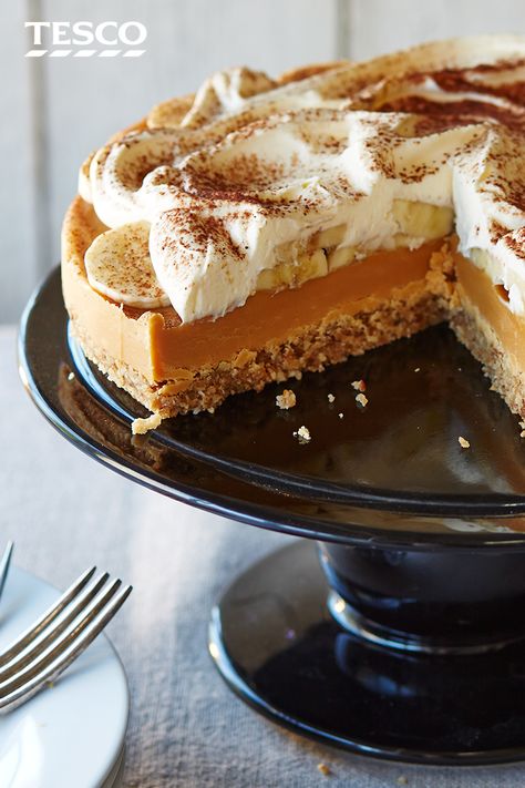 Gluten free recipes don't get much better than this gorgeous banoffee pie recipe. With its pecan and oat cake base, it's sure to go down a treat. | Tesco Banoffee Pie Recipe, Tesco Real Food, Banoffee Pie, Oat Cakes, Pecan Nuts, Digestive Biscuits, Perfect Pies, Food Videos Desserts, Food Cakes