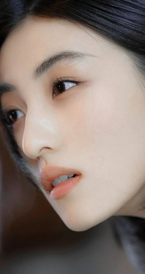 Airy Boyish Makeup, Boyish Makeup, Zhang Zifeng, Makeup Tut, Wallpapers Backgrounds, Pretty Wallpapers Backgrounds, Soft Grunge, Pretty Wallpapers, Makeup Ideas