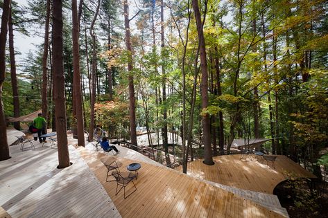 azuma-architect-and-associates-azuma-architect-and-associates-japan-designboom-02 Wood Residential Architecture, Hoshinoya Fuji, Japanese Resort, Japanese Timber Architecture, Japanese Wood Structure, Monte Fuji, Wooden Deck, Urban Landscape Design, Terrace Design