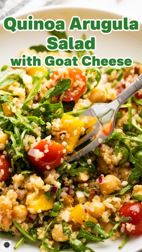 Crunchy, tangy, sweet, and nutty, this Quinoa Arugula Salad with goat cheese has all the textures and flavors you love in a hearty salad! Quinoa Arugula Salad, Pomegranate Desserts, Salad With Goat Cheese, Night Recipes, Fresh Salad Recipes, Healthy School, Hearty Salads, Fresh Salad, Slow Cooker Dinner