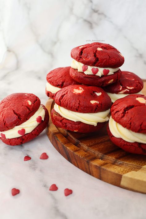 Red Velvet Cookie Sandwich, Red Velvet Food, Red Velvet Recipe, Chocolate Chip Sandwich Cookies, Red Velvet Birthday Cake, Red Velvet Desserts, White Chocolate Shavings, Red Velvet Recipes, Velvet Cookies