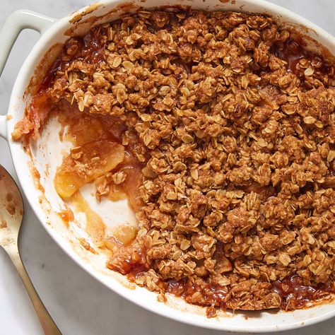 Delish Apple Crisp Topping, Best Apple Crisp, Baked Sweets, Miso Butter, Apple Crisp Recipe, Apple Crisp Easy, Best Apple Pie, Slow Cooker Apples, Fruit Crisp