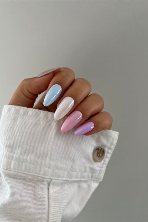 Chrome Colour Nails, Pastel Pearl Nails, Pearly Blue Nails, Coloured Chrome Nails, Blue Pearl Nails, Pastel Chrome Nails, Pink Chrome Nails, Unghie Sfumate, Winter Nails Acrylic