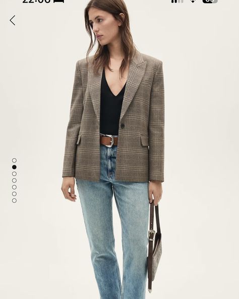 #businesslook and #dayilylook #mango #mangonew #mangonewin #mangonewcollection #newin #newcollection #newpost #newseason #collection #newlook #lookbook #fashion #fashionstyle #fashionblogger #fashiongram #outfits #outfitoftheday #outfitinspo #outfitinspiration #inspiration #instagram #streetstyle #streetwear #streetfashion #pink #skirt #autunm #autunmvibes Traditional Jacket, Check Blazer, Winter Shopping, Stylish Eve, Semi Formal Dress, Checked Blazer, Tailored Jacket, Color Marron, Club Outfits