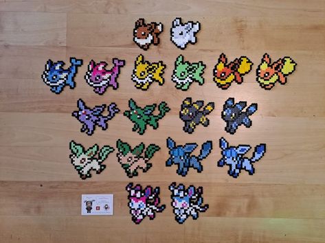 Hama Beads Pokemon, Hama Beads Christmas, Pokemon Perler, Pokemon Bead, Hamma Beads Ideas, Pokemon Pattern, Pokemon Perler Beads, Pixel Beads, Melty Bead Patterns