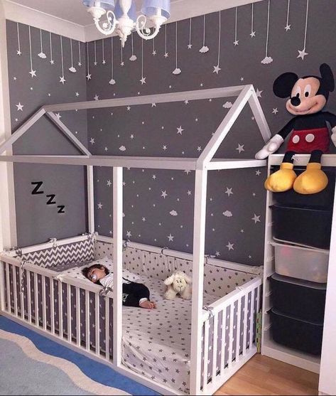 Montessori Toddler Rooms, Toddler Floor Bed, Montessori Room, Toddler Boys Room, Toddler Rooms, Floor Bed, Toddler Bedrooms, Boy Bedroom, Big Boy Room