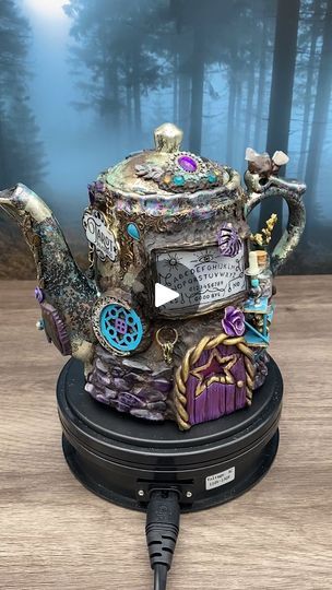 Witches Pot, Witch Crafts, Fairy Magic, Witch House, Miniature Houses, Fairy House, Diy Gifts, Decoupage, Tea Pots