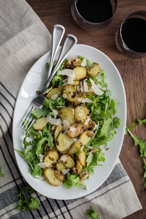 Potato Arugula Salad, Arugula Salad Recipes, Spring Dinner, Eat Salad, Arugula Salad, How To Cook Quinoa, Spring Recipes, Green Salad, Arugula