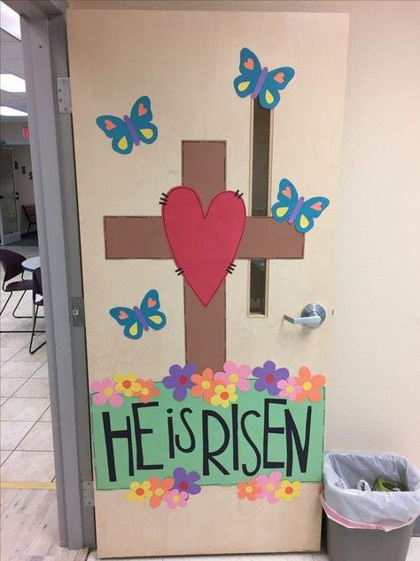 24 Easter and Spring Classroom Door Decorations that brings in a bouquet of happiness in your classroom - Hike n Dip Easter Classroom Door, Door Decoration For Preschool, Easter Door Decorations, Spring Classroom Door, Easter Bulletin Boards, Easter Classroom, Easter Sunday School, Sunday School Decorations, Sunday School Classroom