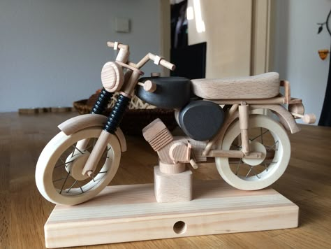 Rocking Horse Woodworking Plans, Styrofoam Art, Intarsia Wood Patterns, Wooden Toys Design, Wooden Toy Trucks, Wooden Toy Cars, Wooden Bike, Making Wooden Toys, Wood Furniture Design