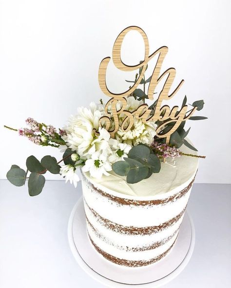 Fall Baby Shower Cake, Creative Cake Designs, Baby Shower Cake Ideas, Baby Shower Cakes Neutral, Sage Green Baby Shower, Baby Shower Themes Neutral, Baby Shower Decorations Neutral, Baby Shower Deco