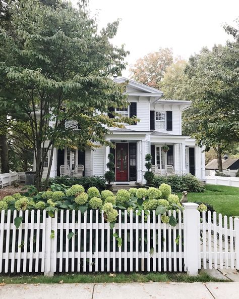 All White House, Cape Cod Home, Brick Pathway, White Cape, Perfect House, House Exteriors, Picket Fence, Country House Decor, White Houses