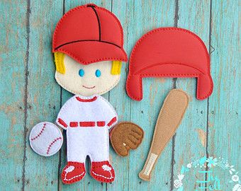 Felt Paper Dolls, Doll Embroidery, Baseball Dress, Baby Activity Mat, Felt Stocking, Felt Crafts Diy, Digitized Embroidery Designs, Dress Up Dolls, Quiet Books