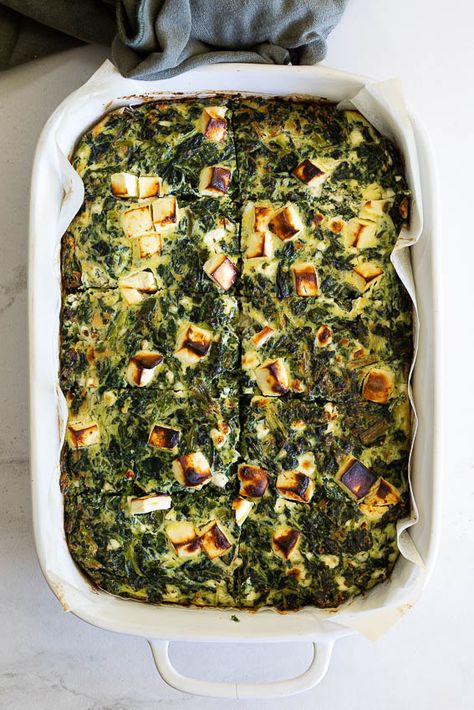 Cheesy Low Carb Spinach Bake - Simply Delicious Spinach Egg Bake, Easy And Healthy Breakfast, Spinach Bake, Wilted Spinach, Egg Bake, Spinach Egg, Lunch Recipe, Crustless Quiche, Frozen Spinach