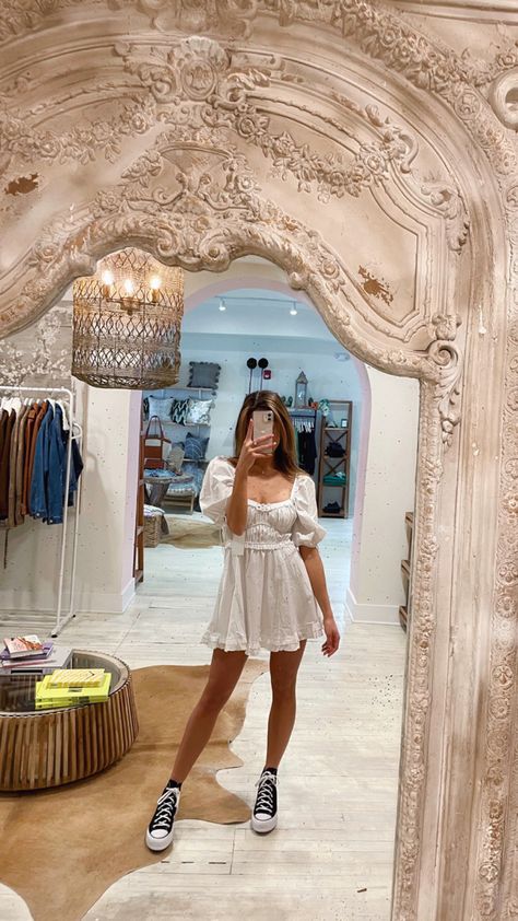 For love and lemons babydoll dress For Love And Lemons Aesthetic, For Love And Lemons Dress, For Love And Lemons Dress Outfit, For Love And Lemons Dress Aesthetic, For Love And Lemons Bustier, Love For Lemons Dress, For Love And Lemons Sorbet Dress, Flowery Dresses, Fashion Identity