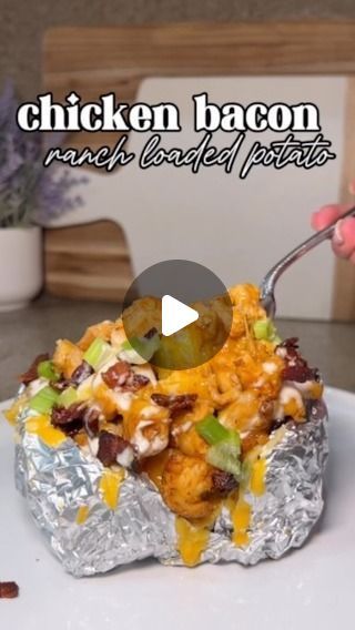 FoodieBawse on Instagram: "Chicken Bacon Ranch  Loaded Baked Potato Yummy!!! Recipe at @glamabellecooks 

#chickenbaconranch #loadedbakedpotato #potato #potatorecipes #potatolover yummyfood #deliciousfood #lunchinspo #lunchinspiration #dinnerinspo #dinnerinspiration #dinnertonight #goodfood #foodies #letseat #womenwhocook #menwhocook #homemadefood #homemadeburger #homemadecooking #cookingathome #dinnertonight #foodie #foodstagram #foodlover #atlanta #beefrecipes #fridaydinner #quickmeals #easymeals #easymealsforbusypeople #busypeople" Bbq Chicken Loaded Baked Potato, Bbq Chicken Twice Baked Potatoes, High Protein Loaded Baked Potato, Dinner Baked Potato Meals, Chicken Bacon Ranch Baked Potato, Loaded Baked Potato Meal, Stuff Baked Potatoes Recipes, Loaded Baked Potato Ideas, Chicken Queso Bake