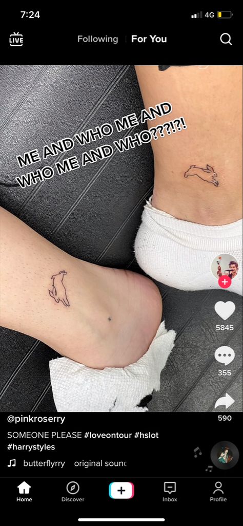 Love On Tour Harry Styles, Harry Styles Looks, Harry Styles Tattoos, Tattoo Set, Matching Tattoos, Love On Tour, Minimalist Tattoo, Style Minimalist, Jesus Fish Tattoo