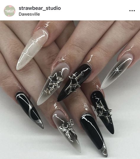 Nail Info, Dark Starry Night, The Best Nail Designs, Gothic Nail Art, Hippie Nails, Gothic Nails, Anime Nails, Goth Nails, Nail Box