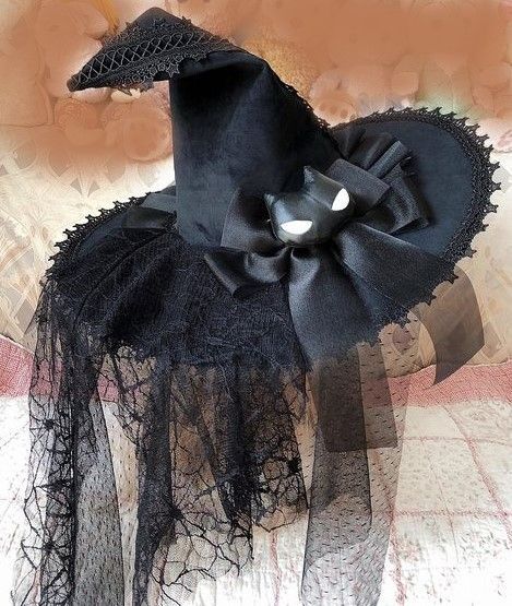 Witches Cottage, Real Witches, Black Lipstick, Witchy Vibes, Costume Makeup, Dark Fashion, Witch Hat, Cute Fashion, Tulle Skirt