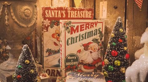 50 Beautiful Christmas Wallpapers for Your Desktop Vintage Christmas Decorations 1950s, Christmas Desktop Wallpaper, Christmas Desktop, Merry Christmas Photos, Merry Christmas Quotes, Buy Christmas Tree, Christmas Aesthetic Wallpaper, Merry Christmas Card Greetings, Merry Christmas Images