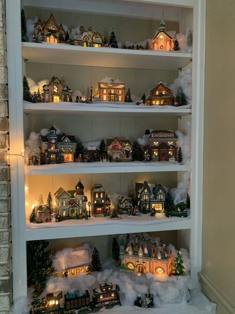 Christmas Village Built Ins, Mini Christmas Village Display Ideas Diy, Bookshelf Christmas Village, Christmas Village On Shelves, Christmas Village Shelf, Ways To Display Christmas Village, Dickens Village Display, Cozy Christmas Decor, Diy Christmas Village