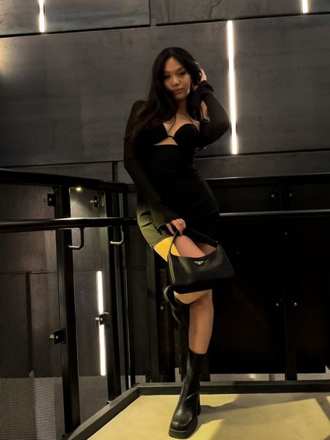 Cypress Boots Outfit, Prada Baguette Bag, Cypress Boots, Dark Theme Aesthetic, Steve Madden Cypress, Going Out Outfits Black, Steve Madden Platform Boots, Going Out Aesthetic, Black Prada Bag