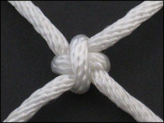 Cross Knot Camping Knots, Cross Knot, Survival Knots, Knots Guide, Rope Projects, Paracord Tutorial, Paracord Knots, Knot Braid, Knots Diy