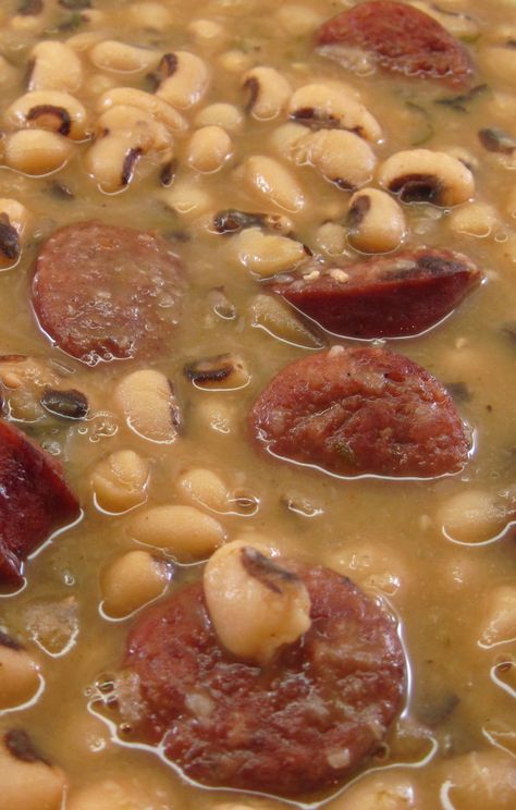 Emeril Lagasse’s Smoked Sausage and Black-Eyed Peas is the best black-eyed peas recipe I've ever tried! Add to your New Years recipes board! Black Eyed Peas Recipe, Side Items, Peas Recipe, Emeril Lagasse, Pea Recipes, Smoked Sausage, Idee Pasto Sano, Black Eyed, Red Beans