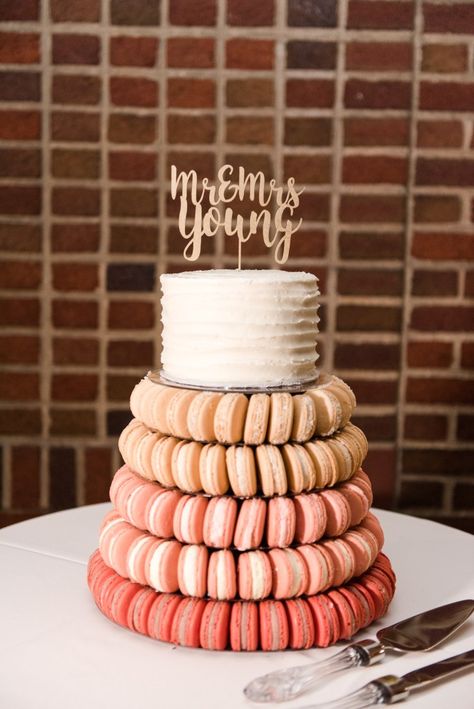 Macaroons Decoration, Macaroons Recipe For Beginners, Macaroons Lemon, Macaroon Display, Macaroon Wedding Cake, Macaroons Cute, Red Velvet Macaroons, Paleo Macaroons, Macaroons Aesthetic