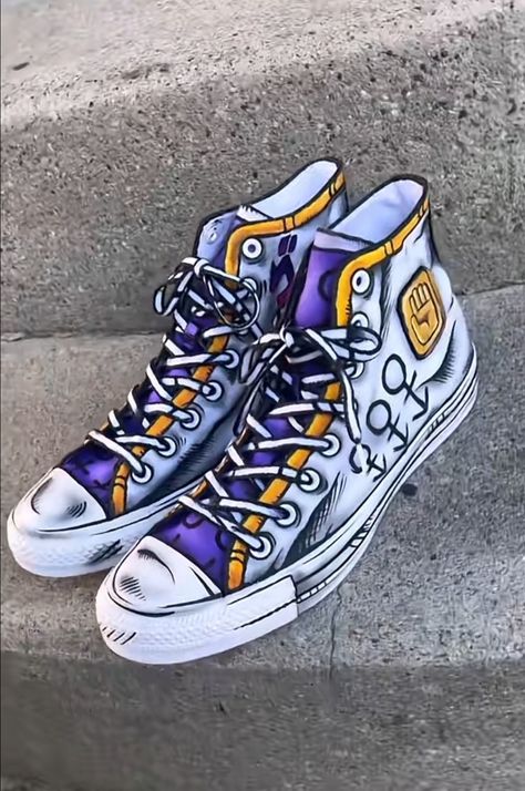 Cell Shaded Converse, Cel Shaded Shoes, Customized Converse Ideas, Sneakers Painting Ideas, Jojo Shoes, Anime Converse, Comic Book Shoes, Shoe Art Designs, Halloween Fanart