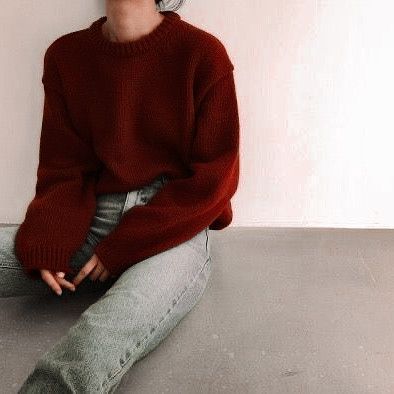 Edinburgh Summer Outfits, Dark Red Sweater Outfit, Maroon Aesthetic Outfit, Burgundy Outfit Aesthetic, Dark Red Outfit Aesthetic, Crimson Outfit, Maroon Sweater Outfit, Red Sweatshirt Outfit, Burgundy Sweater Outfit