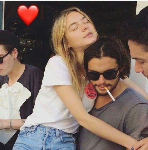 Dylan Reider, Camille Rowe Style, Dylan Rieder, Camille Rowe, Grunge Guys, Classy Couple, Dad Fashion, Evolution Of Fashion, Michelle Rodriguez