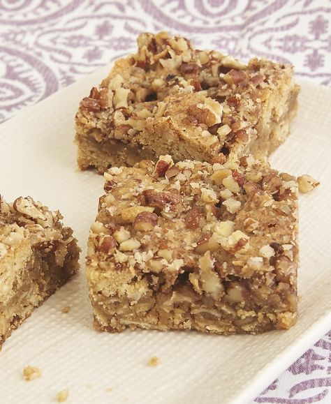 Messy Desserts, Oatmeal Butterscotch Bars, Oatmeal Butterscotch, Chocolate Pecan Pie Bars, Butterscotch Recipes, Butterscotch Bars, Chocolate Pecan Pie, Chocolate Crust, Pecan Pie Bars