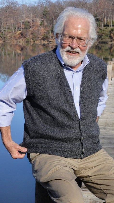 A sneak peak at our sweaters ... Old Man Sweater Outfit, Grandpa Outfit Men, Old Man Sweater, Old Man Outfit, Grandpa Outfit, Wool Knit Sweater, Look Formal, Knit Sweater Vest, Grey Knit Sweater