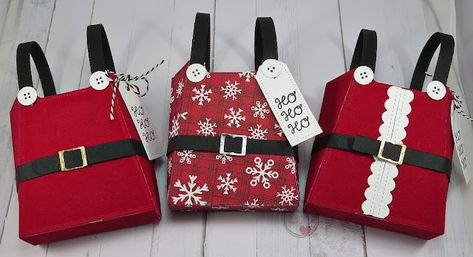 Treat Boxes Diy, Bee Christmas, Christmas Purse, Christmas Treats Holders, Christmas Treats Boxes, Christmas Craft Show, Christmas Treat Bags, Santa Suit, Gift Holders