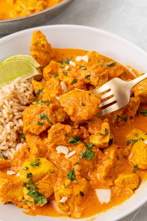 Chicken Korma Real Food Meal Plan, Chicken Korma Recipe, 100 Days Of Real Food, Korma Recipe, Slow Cooker Baking, High Protein Dinner, Protein Dinner, Chicken Korma, Dinner Side Dishes