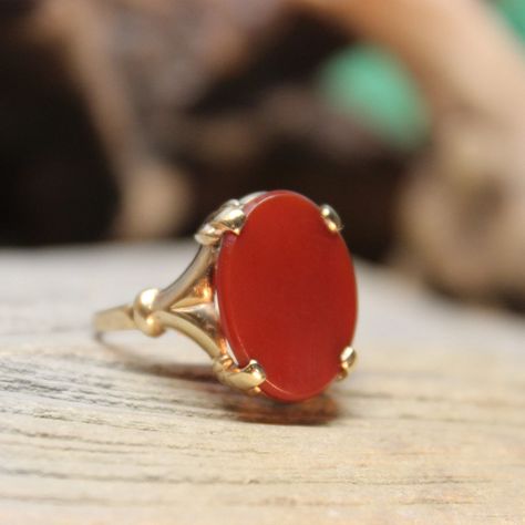 1950's Vintage 10K Solid Gold Carnelian Ring 3.7 Grams Size 7 Vintage Carnelian 10K Gold Ring 10K Solid Gold Ring Vintage Carnelian ring Gold Ring Vintage, 10k Gold Ring, Carnelian Ring, Carnelian Stone, Solid Gold Ring, Solid Gold Rings, 1950s Vintage, Ring Vintage, Stone Settings