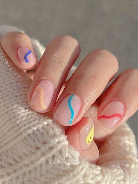 Nail Art Line Art, Minimalist Nail Art Korean, Minimalist Nail Art Lines, Minimal Nail Art Simple, Simple Line Nail Art, Line Nail Art Designs, Lines Nail Art, Nails Dots, Minimal Nail Art