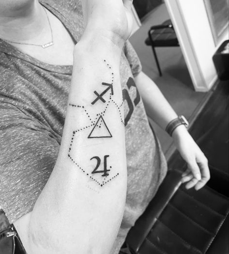 Sagittarius Tattoos, Sagittarius Symbol, Sagittarius Art, Sagittarius Tattoo, Infinity Tattoos, Symbol Tattoos, Zodiac Art, Future Tattoos, Constellations