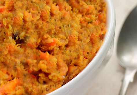 How often do you make rutabagas? Never? Then our wellness chef's Rutabaga, Carrot and Sweet Potato Mash is a perfect recipe to start to give them a try. Rutabaga Casserole, Crockpot Carrots, Antioxidant Food, Carrot And Sweet Potato, Foods Good For Kidneys, Food For Kidney Health, Sweet Potato Mash, Health Essentials, Anti Oxidant Foods