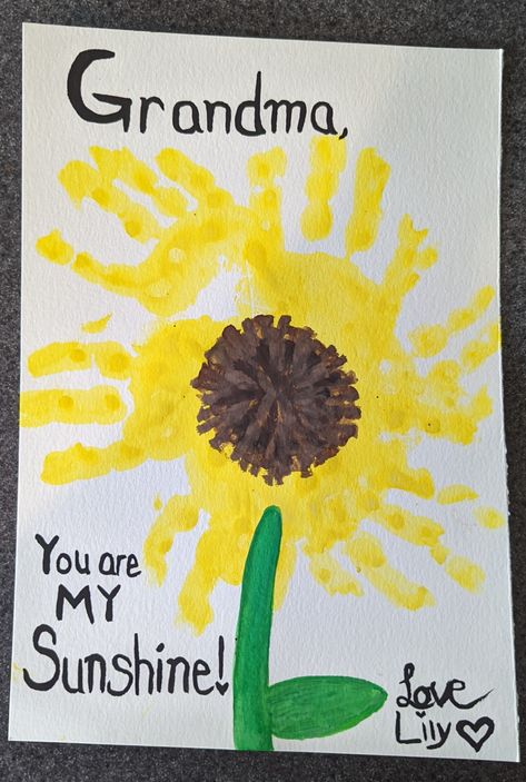 Mother’s Day Crafts For Toddlers For Grandmas, Mother’s Day Toddler Canvas, Sunflower Infant Art, Sunshine Art Preschool, Mother’s Day Canvas Painting Ideas For Grandma, Happy Birthday Infant Art, Sunshine Handprint Art, Toddler Painting Ideas On Canvas, Sunflower Handprint Art