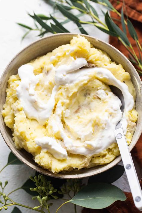 Whipped cottage cheese mashed potatoes come out so fluffy and protein-packed all thanks to the addition of whipped cottage cheese! Cottage Cheese Mashed Potatoes, Whipped Cottage Cheese, Cheese Mashed Potatoes, Cottage Cheese Recipes, Mashed Potato Recipes, Protein Pack, Cottage Cheese, Cheese Recipes, Potato Recipes