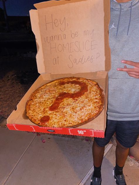 Sadie’s asking!! Papa Johns pizza with a question mark out of pepperonis! Funny Sadie Hawkins Proposals, Pizza Hoco Proposals Ideas, Pizza Promposal, Sadie’s Proposal Ideas, Sadie Proposals, Sadie Proposals Ideas, Sadies Proposals, Sadie Hawkins Proposals, Prom Posals