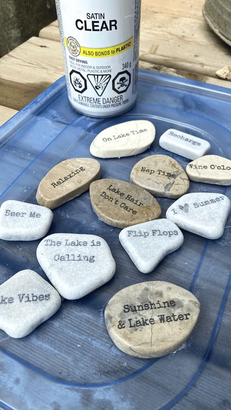 How to transfer words on rocks - The Old Tree Cottage Modge Podge On Rocks, Mod Podge Rocks, Decoupage Rocks Ideas, Rock Tumbler Diy, Mod Podge Pictures, Nature Crafting, How To Make Rocks, Affordable Wedding Centerpieces, Rock Crafts Diy