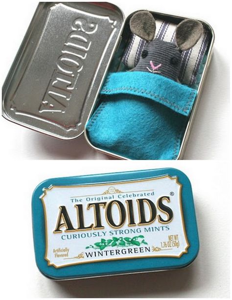 . Altoid Tin, Tin House, Altoids Tins, Altered Tins, Crafty Craft, Stuffed Animals, Making Ideas, Small Gifts