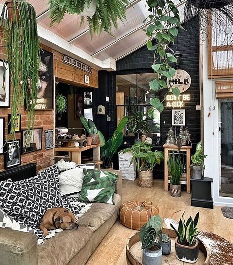 Industrial Farmhouse Plant Decor, Feminine Industrial Living Room, Cool Bachelor Pads, Boho Conservatory, Industrial Boho Living Room, Boho Chic Living Room Ideas, Anthropologie Living, Boho Industrial Living Room, Modern Boho Decor